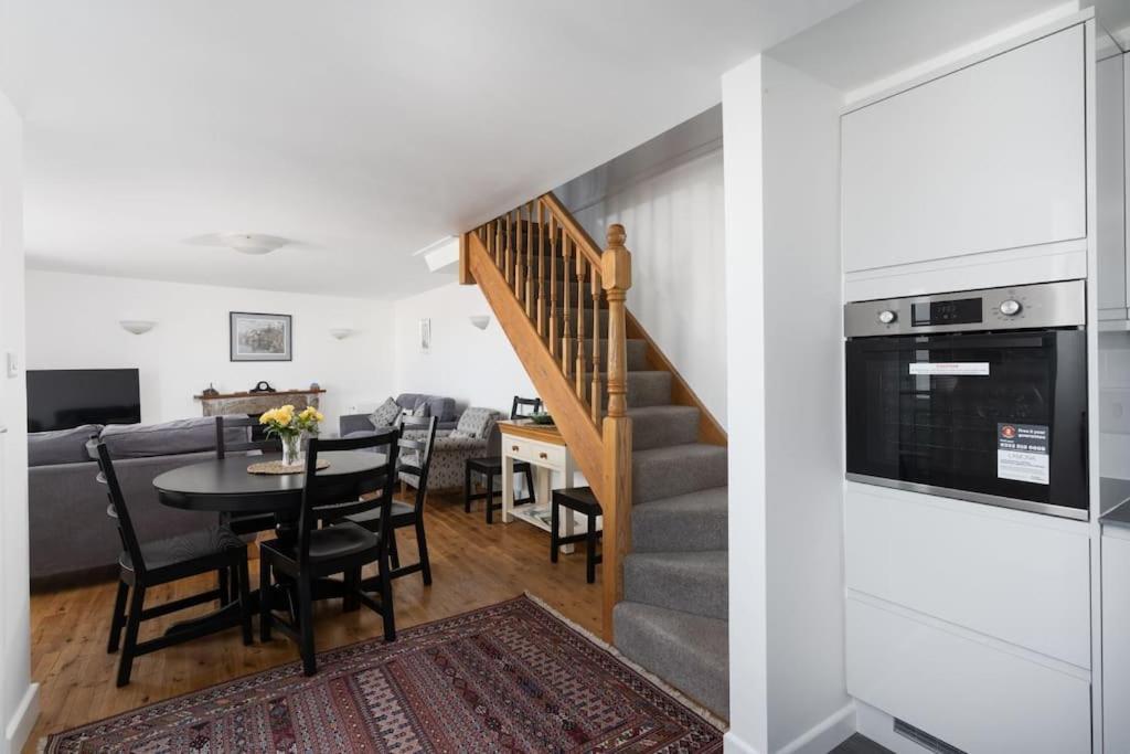 Charming 3 Bedroom Harbour Cottage With Parking Penzance Zewnętrze zdjęcie