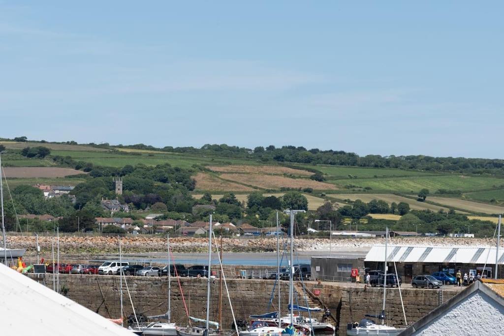 Charming 3 Bedroom Harbour Cottage With Parking Penzance Zewnętrze zdjęcie