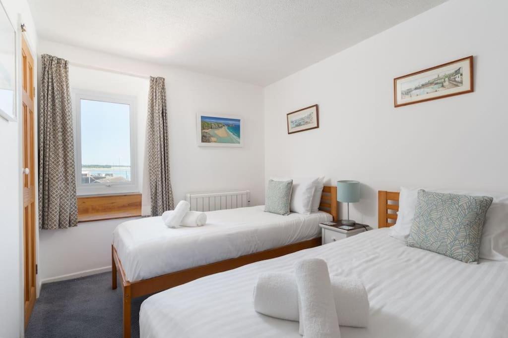 Charming 3 Bedroom Harbour Cottage With Parking Penzance Zewnętrze zdjęcie